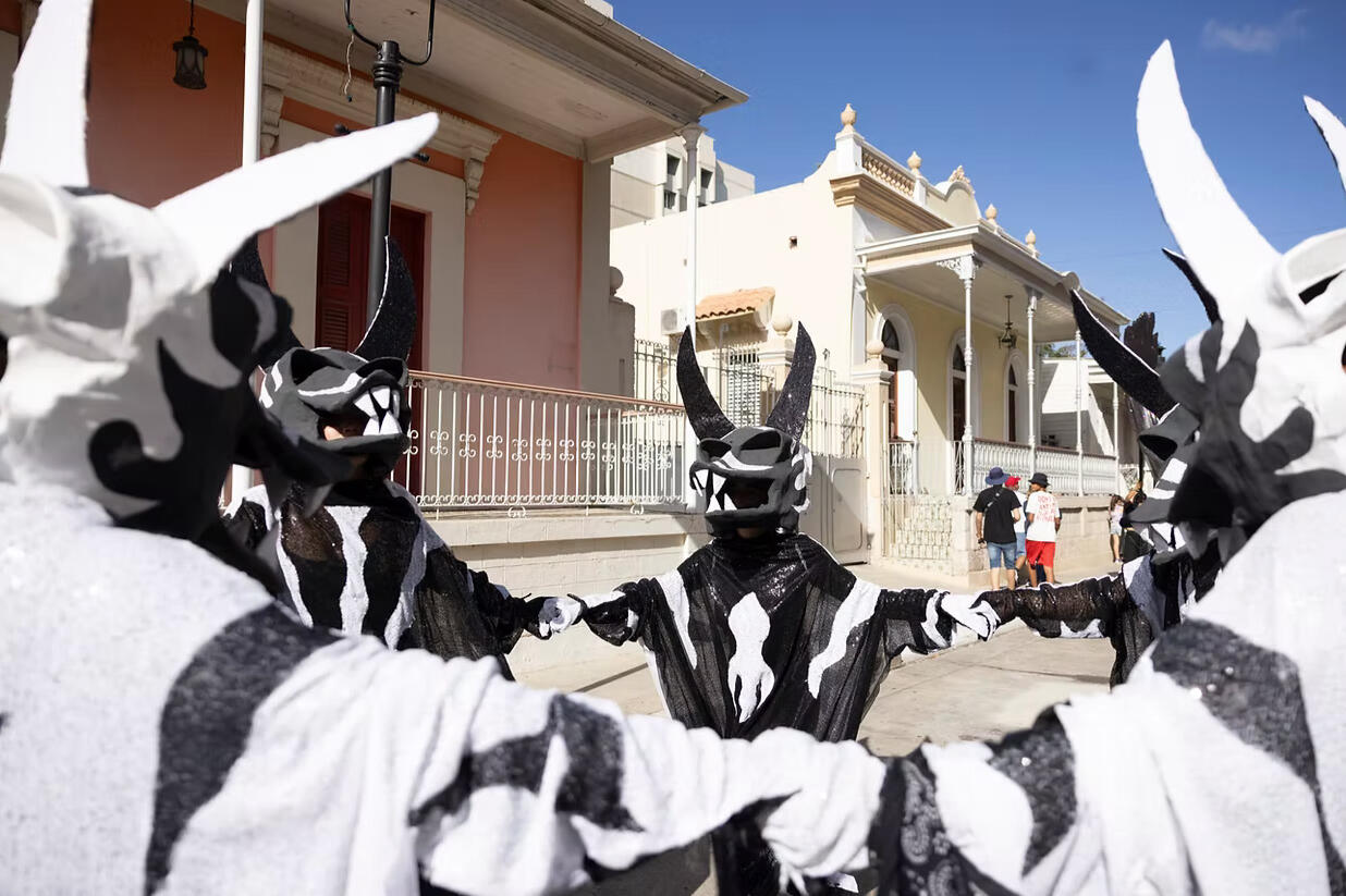 Confección de Vestimentas. Carnaval de Ponce, Luis Sanabria. 2025